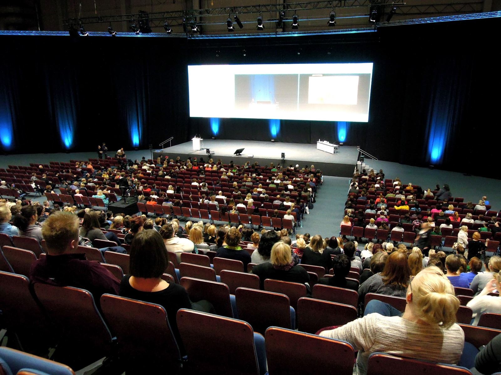 Large Conference Rooms